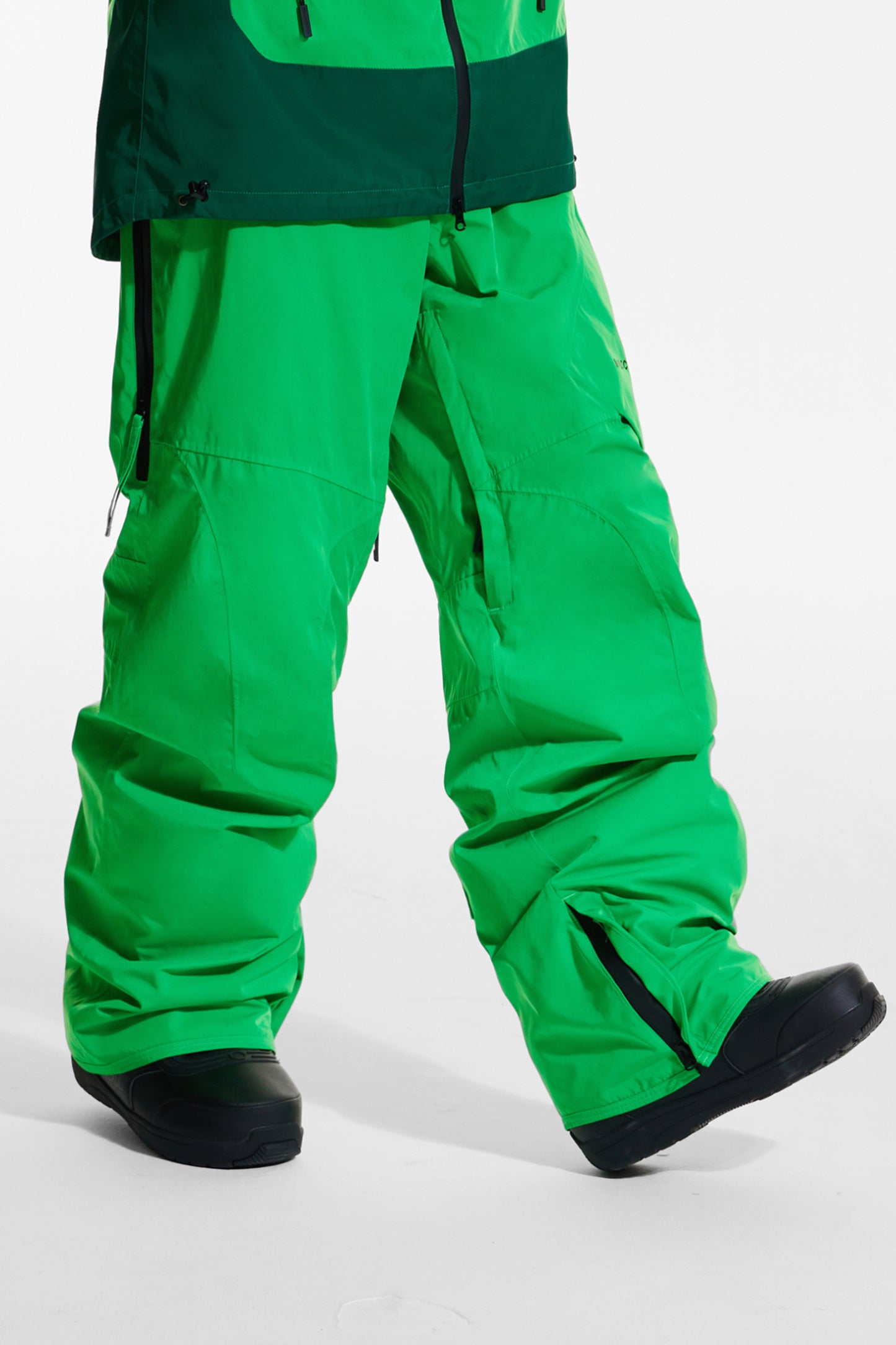 INSULATED SUMMIT SNOW SUIT(TWO PIECES)