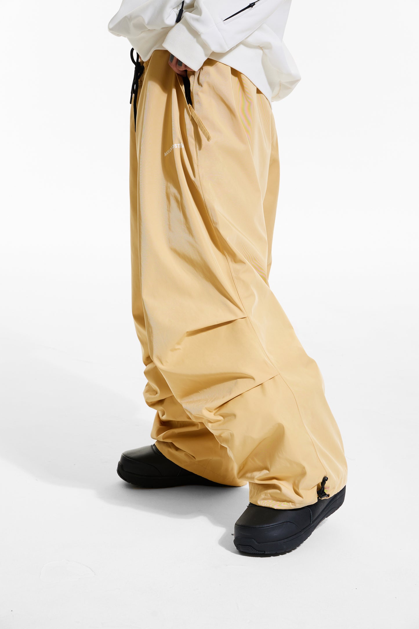 PLEATED SNOW PANTS